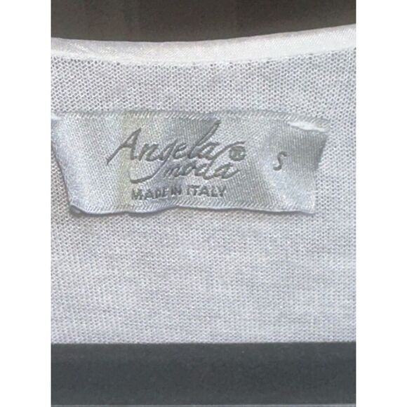 Angela Moda Silk Blend Embroidered Floral Blouse - Picture 3 of 6